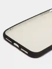 Прозрачный чехол на iPhone 11