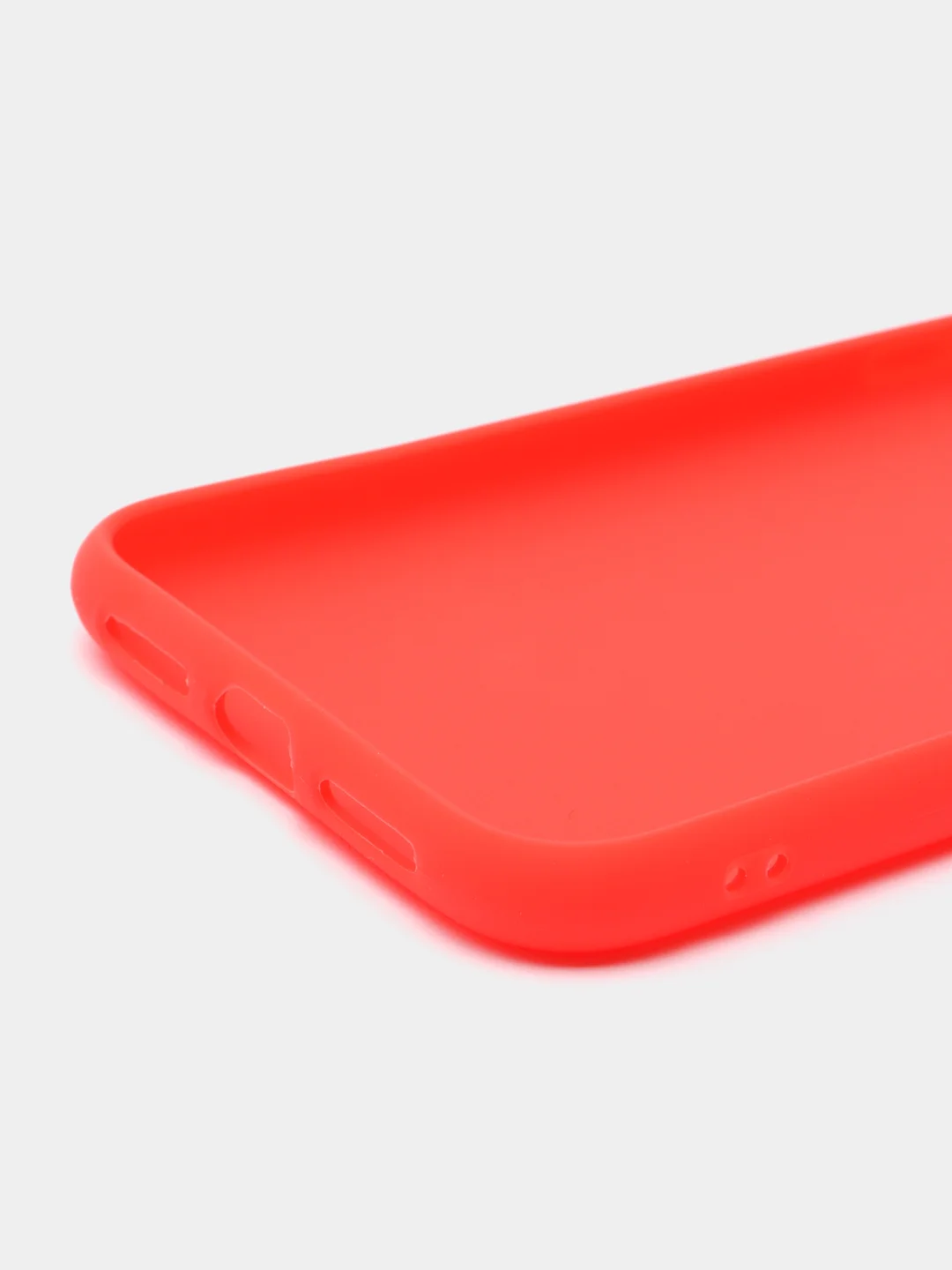 Красный чехол на iPhone 11