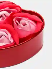 Алый подарочный набор Мыльные розы, 3 шт, 6 шт в металлической коробочке/ Подарок Цветы из мыла