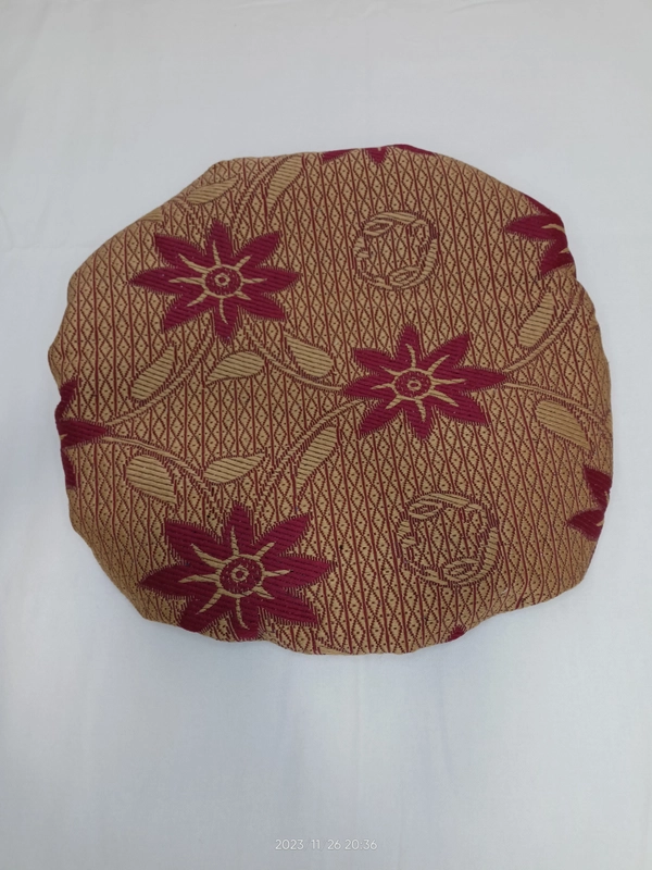 Чехол для табурета, с поролоном 35*35