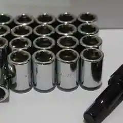 Красный гайка колесная под внутренний шестигранник М12х1,25 разные цвета