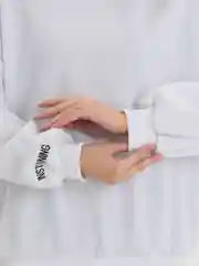 Белый оверсайз джемпер женский, свитшот, кофта, водолазка яркая
