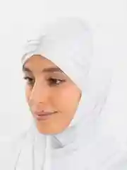 Белый нарядный мусульманский платок на никах, хиджаб