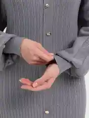 Серый платье трикотажное вязаное