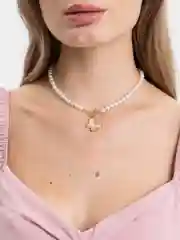 Женское жемчужное украшение