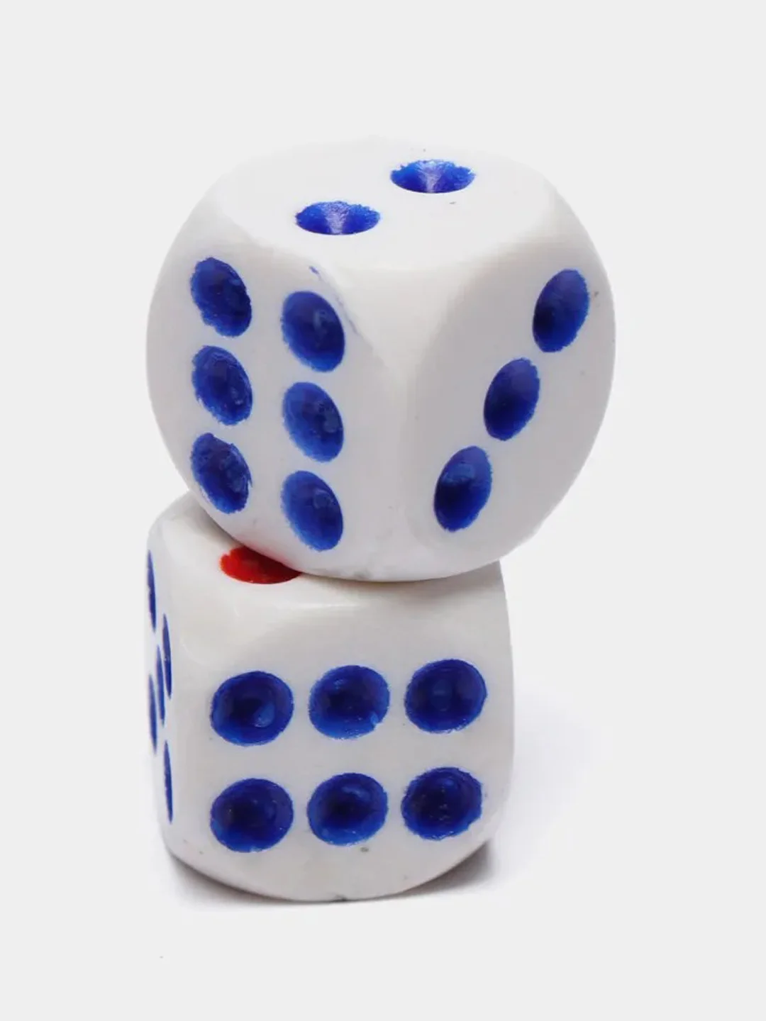 Набор для игры в кости, 8 фишек 2.5 х 1.5 х 1.5 см, 2 кубика 1.5 х 1.5 см