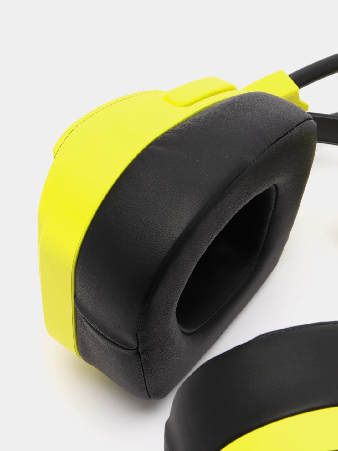 Игровые наушники с микрофоном A4Tech Bloody G575 Punk, желтый, черный, 2 м, мониторные, USB