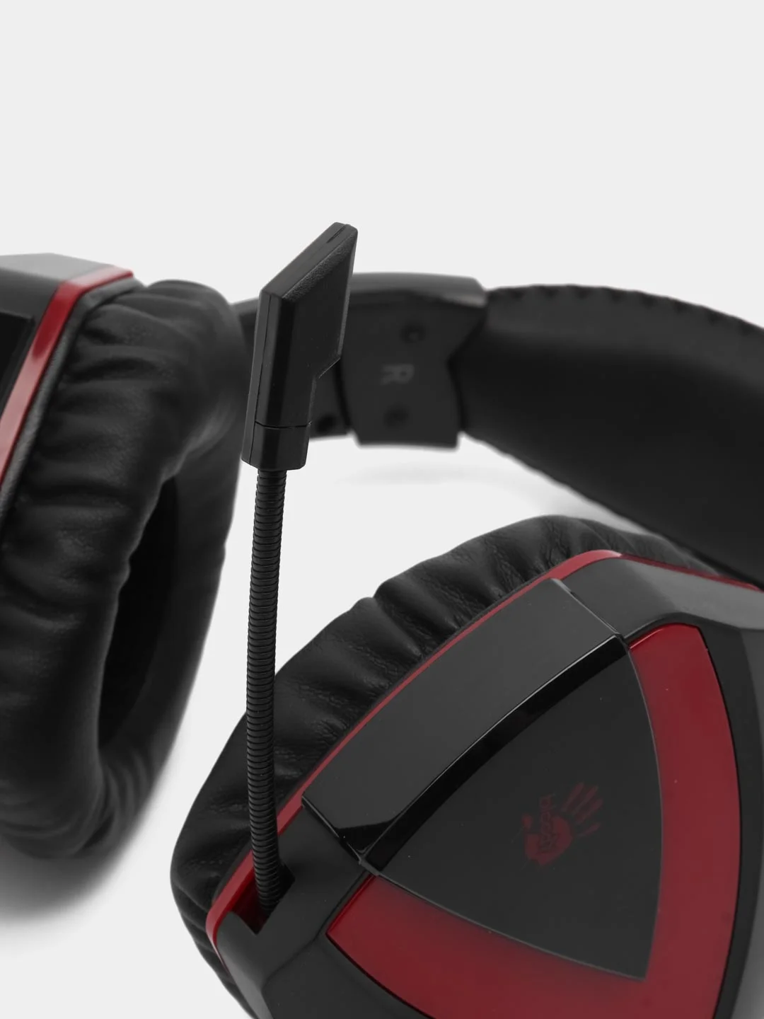 Игровые наушники с микрофоном A4Tech Bloody G500, черный, красный, 1.5 м, мониторные