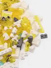 Желтый блочный 3D конструктор, со светящимися элементами "Космонавт", для подарка на Новый год