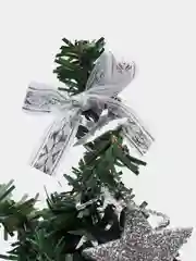 Серебряный новогодняя ель, настольная, с украшениями, 20 см