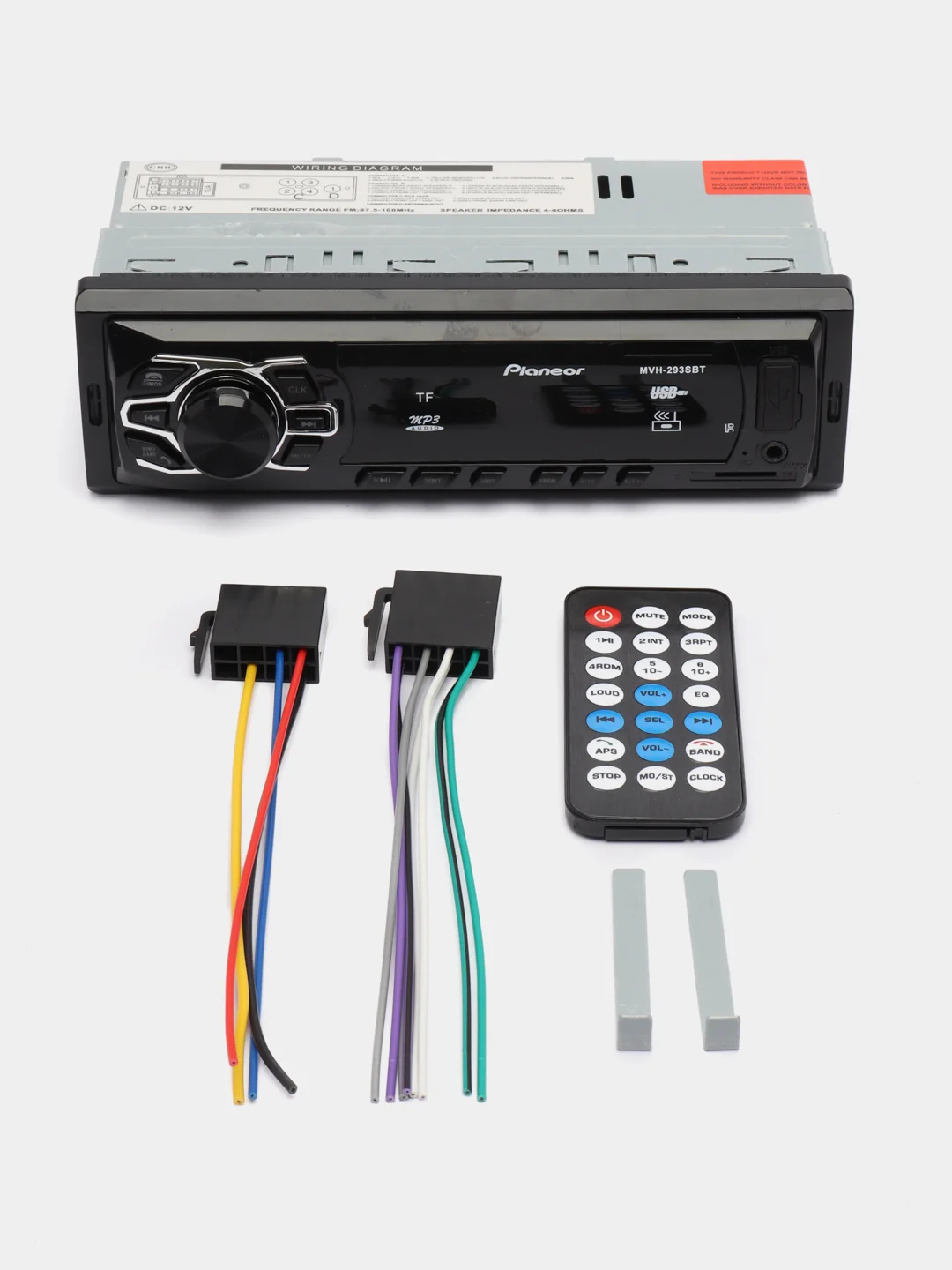 Магнитола автомобильная / автомагнитола 1 DIN Bluetooth, AUX, USB, пульт