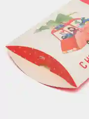 Алый коробки подарочные, разные цвета и размеры