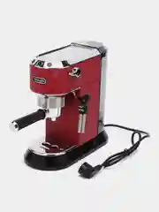 Кофеварка DeLonghi EC685.R, рожковая, красный
