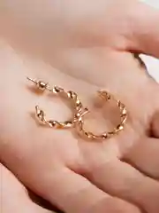 Золотой серьги-кольца маленькие крученые
