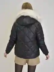 Черный пуховик женский, зимний,  укороченный