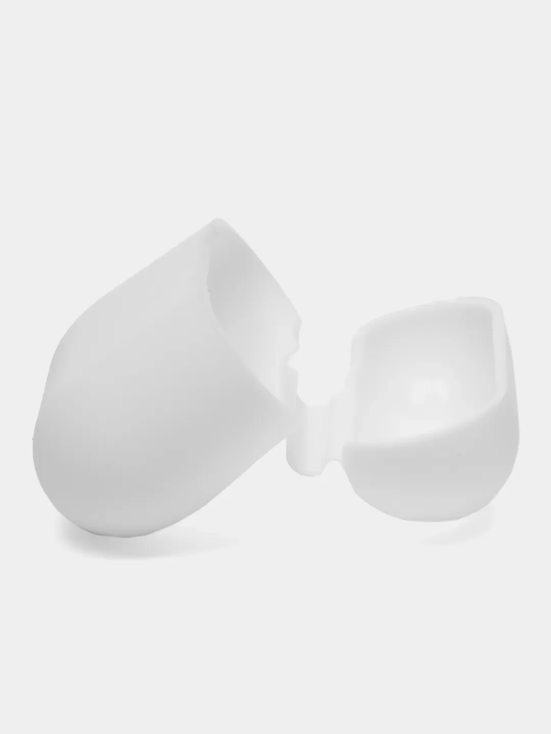 Белый силиконовый чехол для AirPods 3