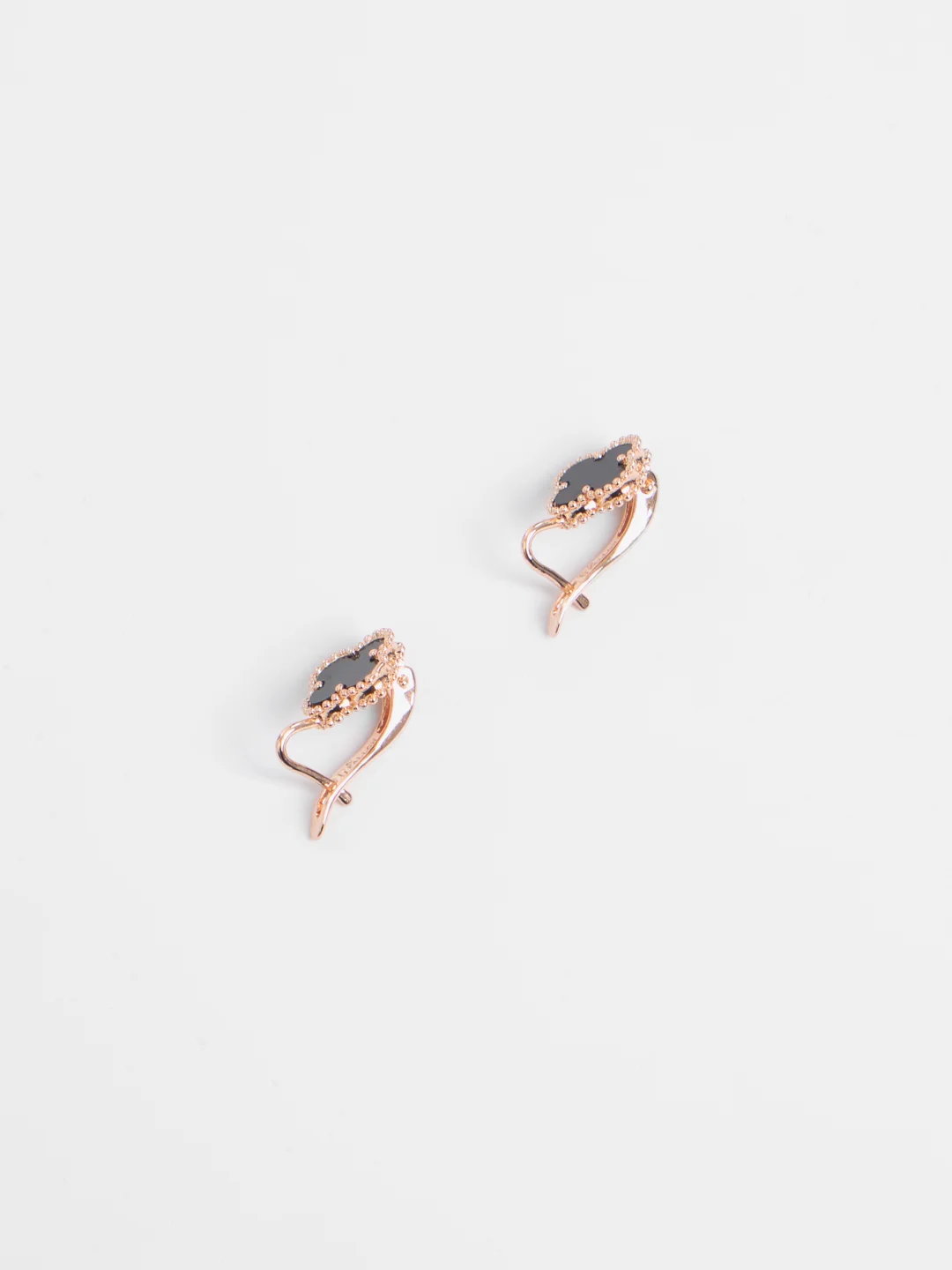 Черный серьги "Клевер" Fallon Jewelry из гипоаллергенного медицинского сплава