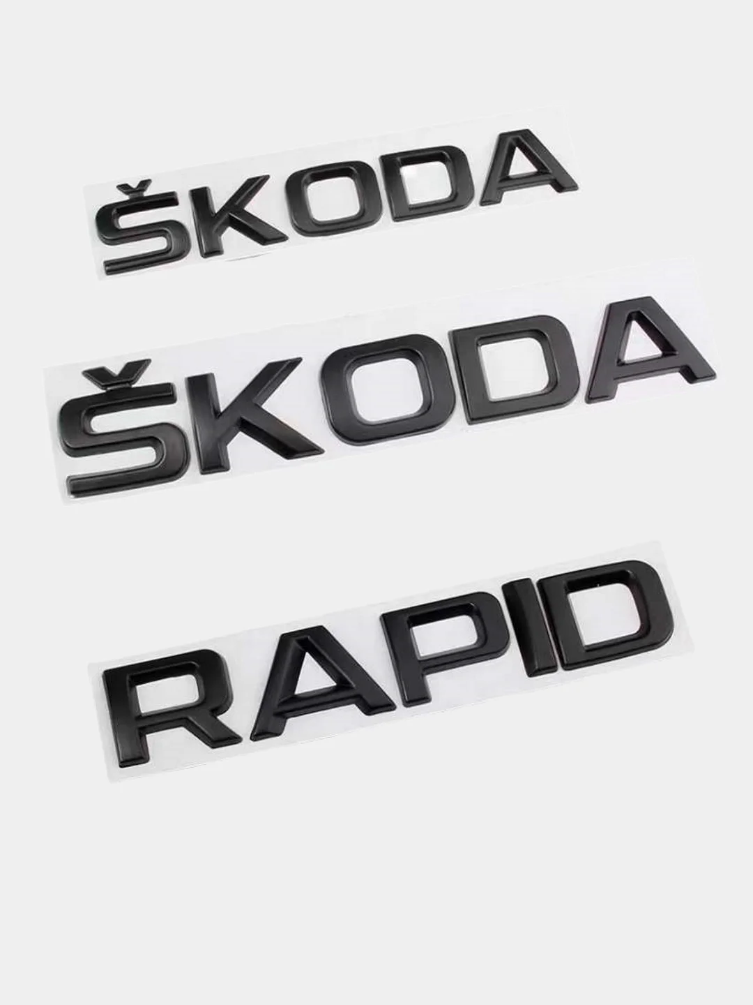 Орнамент-шильдик металлический SKODA / RAPID
