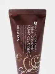 Пенка для глубокой очистки пор Mizon Snail Repairing Foam Cleanser, 60 см