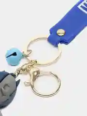 Кремовый брелок для ключей и рюкзака