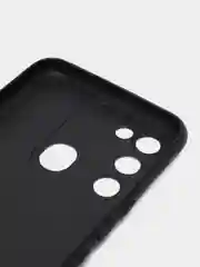 Белый чехол силиконовый на Tecno Spark 8C и Tecno Go 2022 (Текно Спарк 8С и Текно Го 2022)