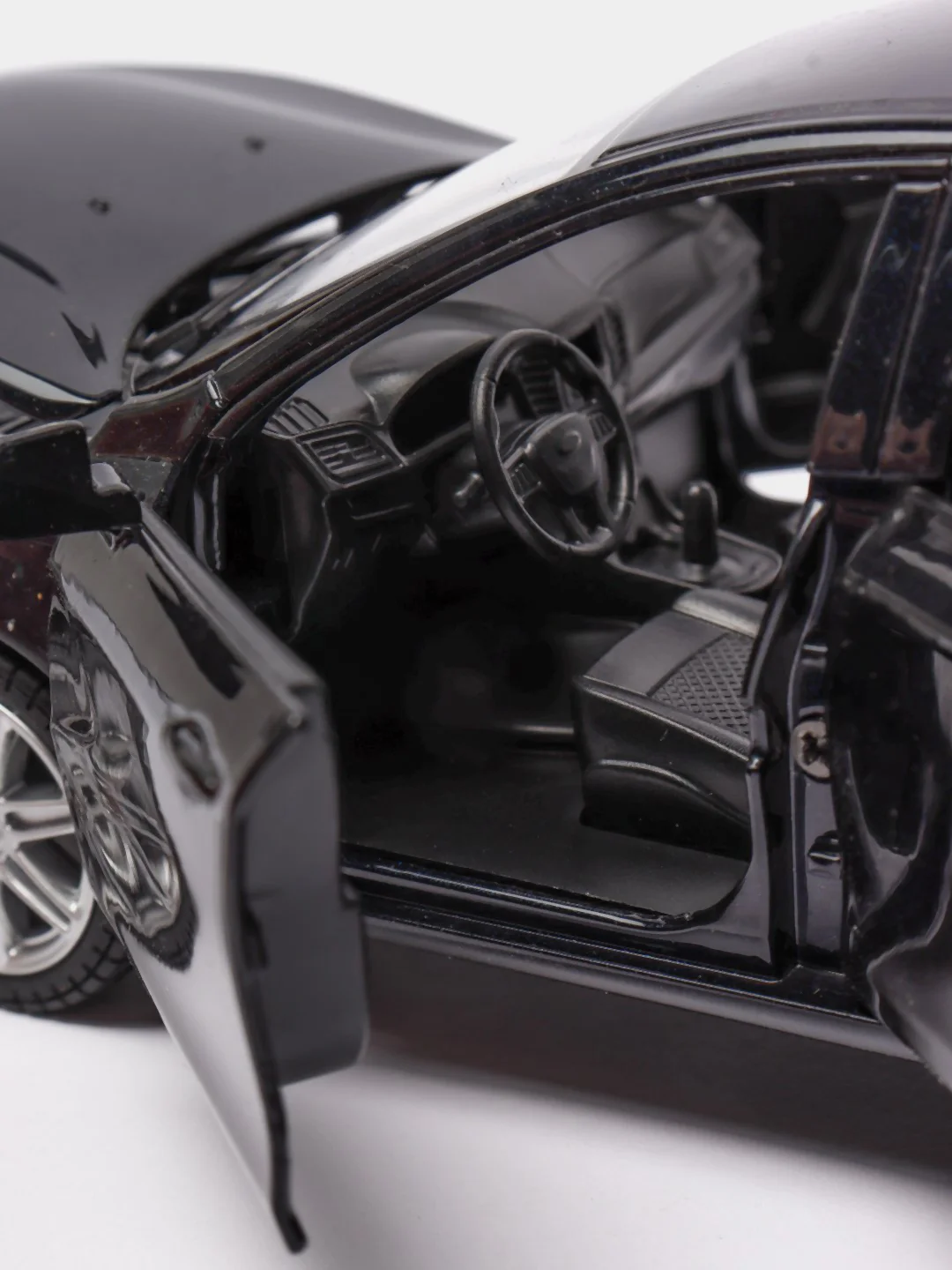 Машинка металлическая 1:24 LADA VESTA 18,4 см JB1251150