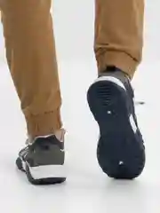 Белый кроссовки мужские