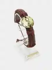 Вишнёвый браслет со знаком зодиака