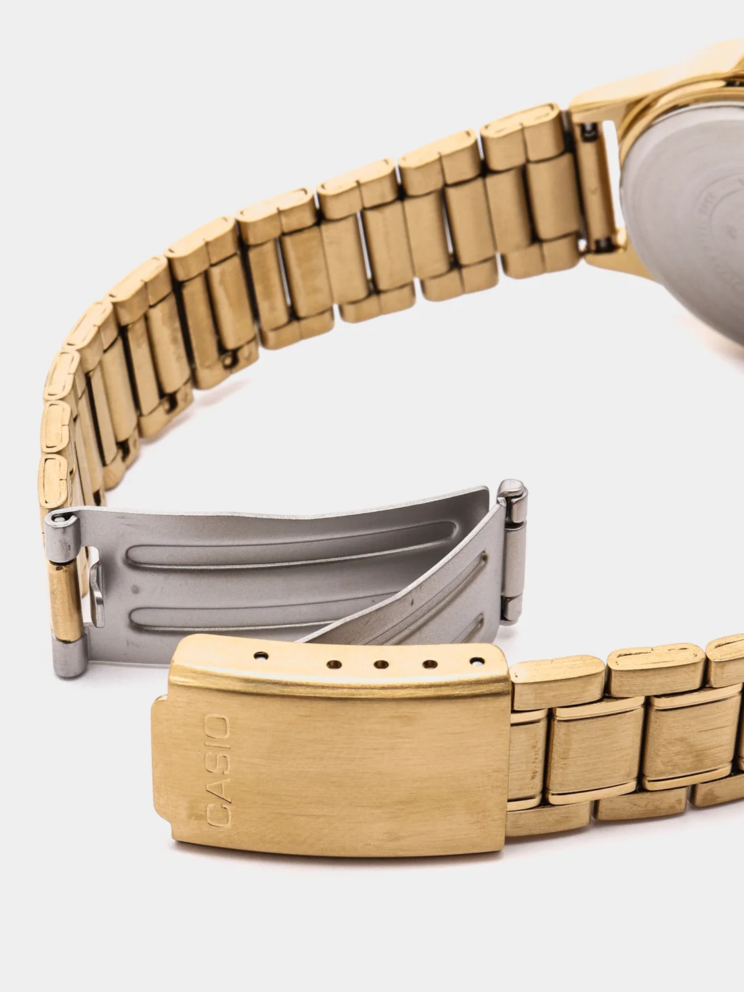Белый часы наручные Casio LTP-V300