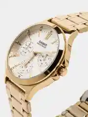 Белый часы наручные Casio LTP-V300