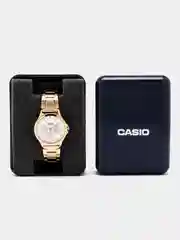 Белый часы наручные Casio LTP-V300