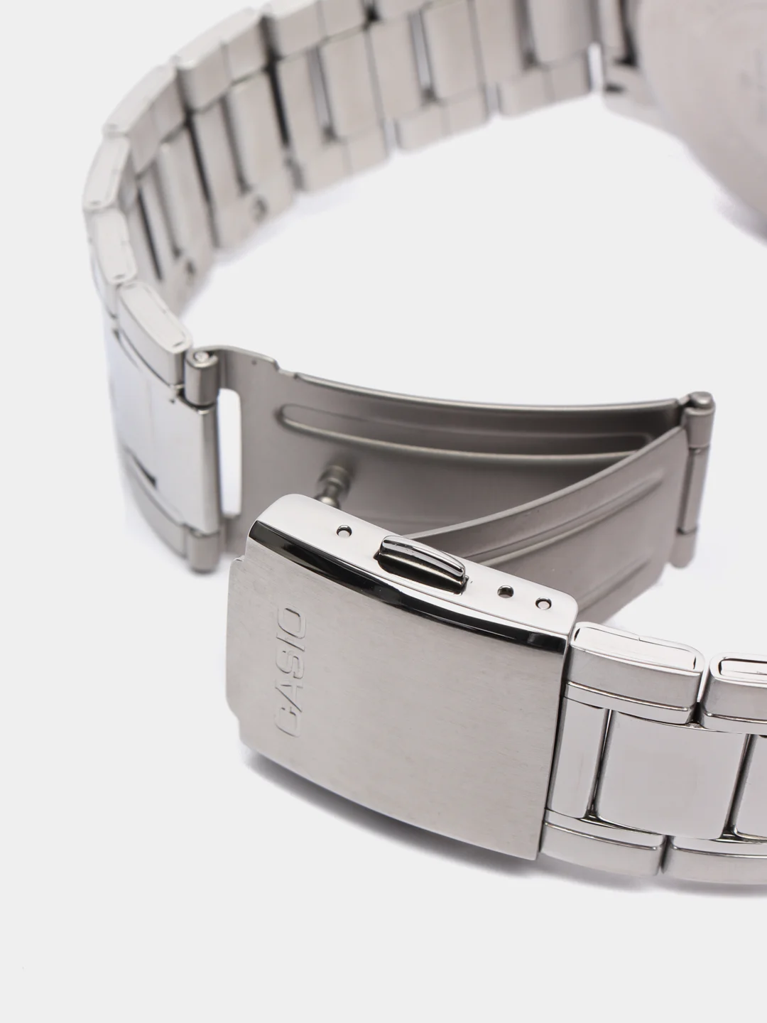 Красный часы наручные Casio MTP-1374