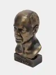 Бюст гипсовый "Пикассо", патина, высота 16 см