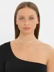 Белый чокер на шею из бисера, со звездой