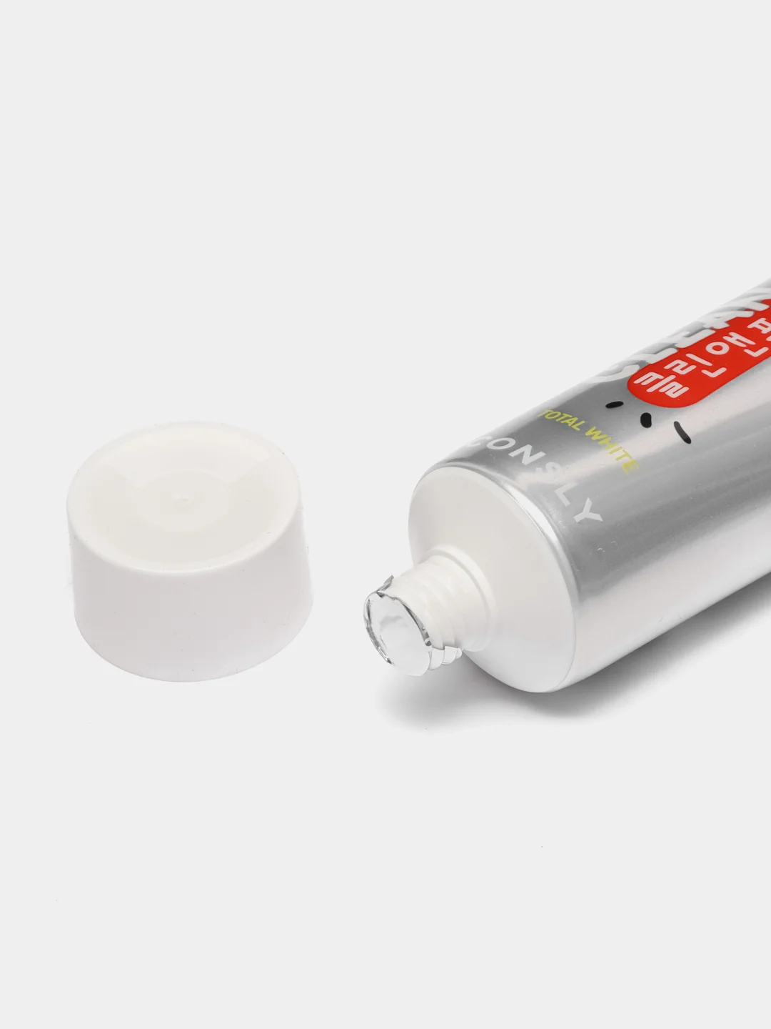 Гелевая зубная паста Consly "Clean&Fresh" отбеливающая, с фтором, 105 г
