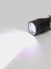Фонарик аккумуляторный ручной светодиодный FA-520T6