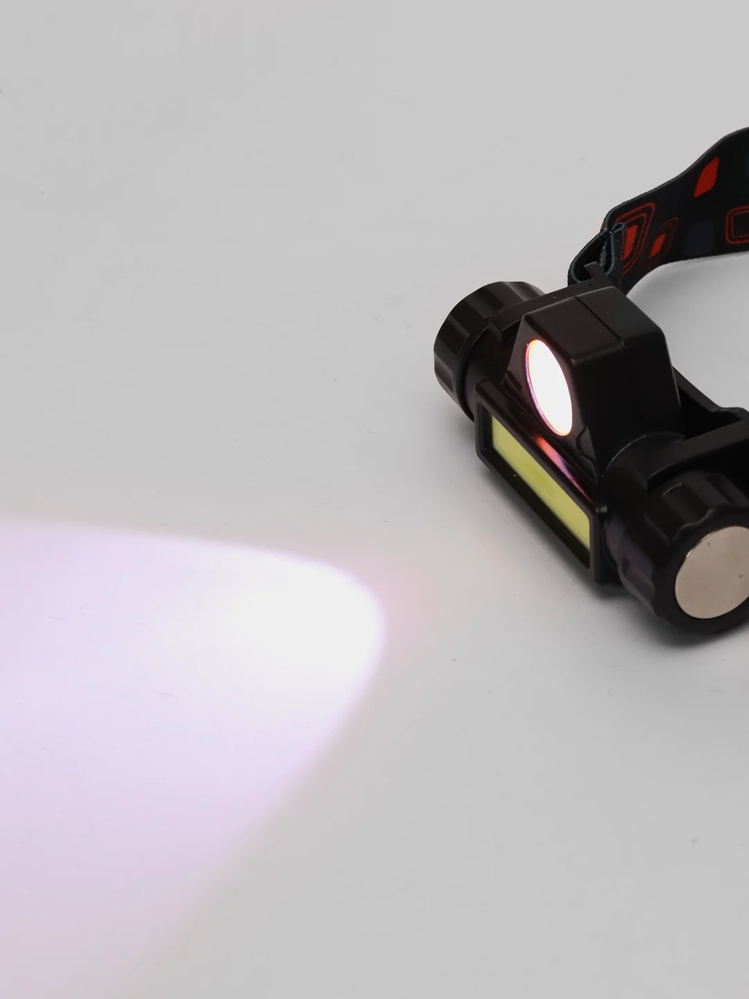 Налобный светодиодный фонарь с магнитом Solar Lamp