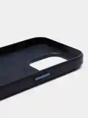 Фиолетовый кожаный чехол с MagSafe и анимацией подключения для iPhone 15