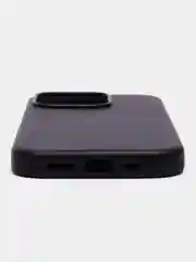 Фиолетовый кожаный чехол с MagSafe и анимацией подключения для iPhone 15