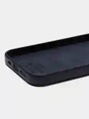 Фиолетовый кожаный чехол с MagSafe и анимацией подключения для iPhone 15