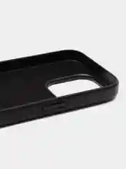 Черный кожаный чехол с MagSafe и анимацией подключения для iPhone 15