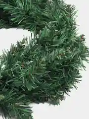 Рождественский / новогодний венок на дверь или стену из еловых веток