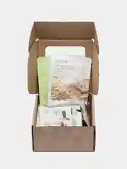 Бежевый набор уходовой и декоративной косметики Beauty Box, подарочный, для женщин