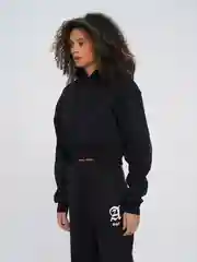 Черный худи ТВОЕ утепленное короткое