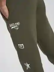 Хаки брюки ТВОЕ утепленные зауженные с принтом