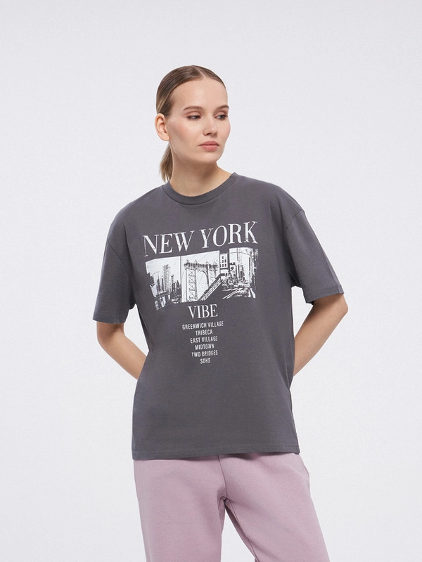 Футболка ТВОЕ с принтом New York
