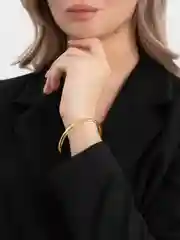 Стальной браслет женский, на руку