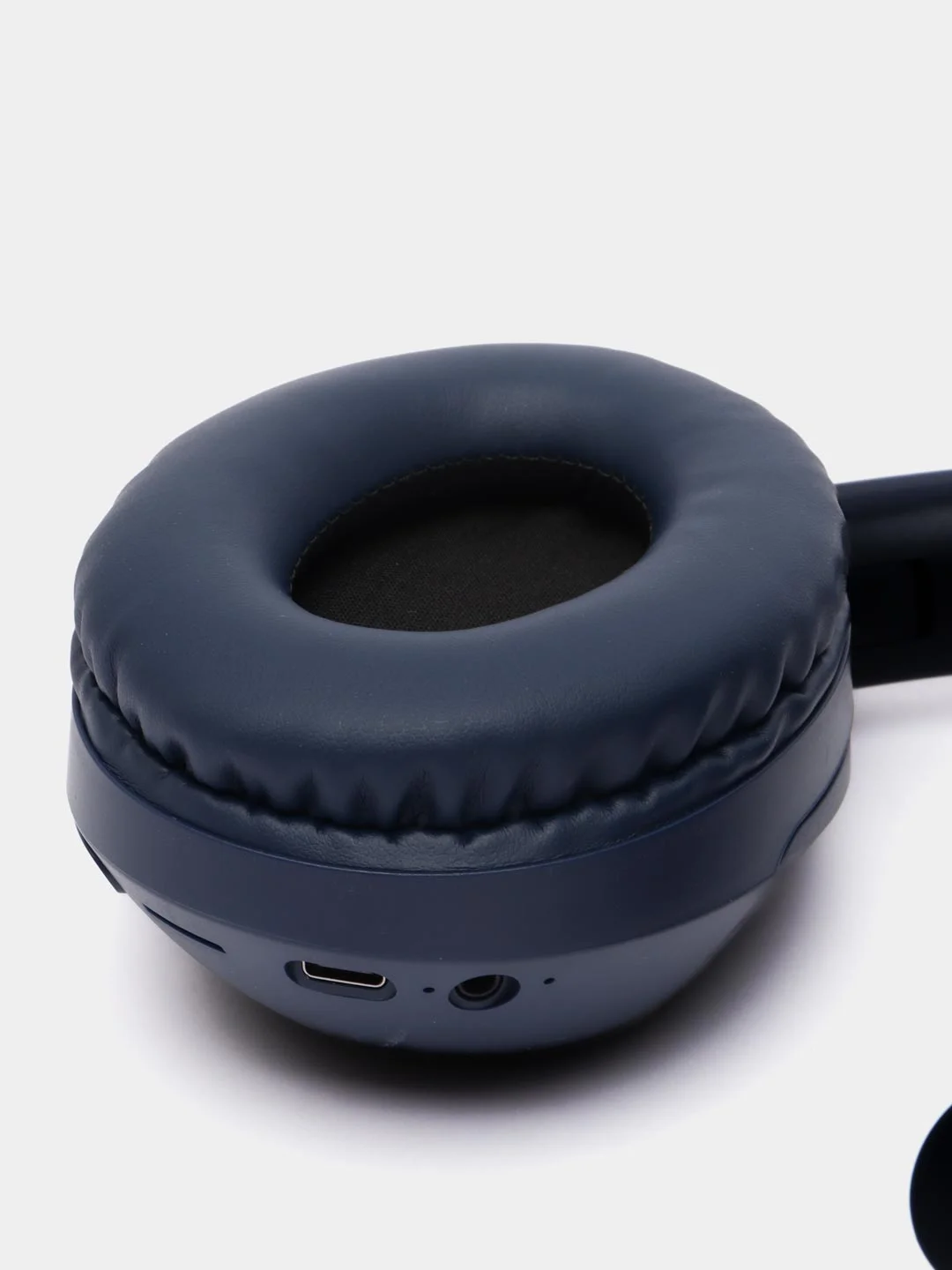 Темно-синий наушники JBL Tune 900BT - беспроводные блютус, полноразмерные, с микрофоном