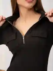 Черный платье утягивающее, удлиненное