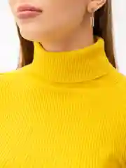 Желтый водолазка женская